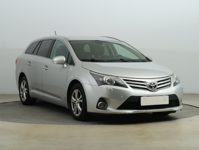 Toyota Avensis 2012
