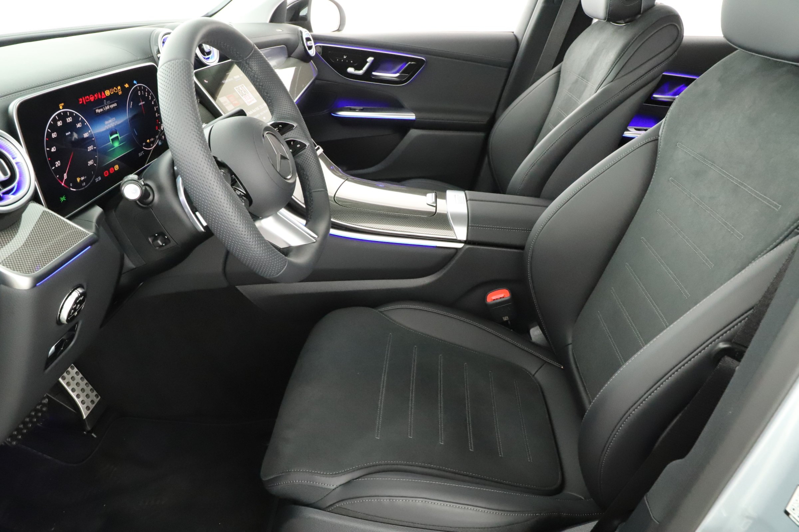 Mercedes-Benz GLC - 2025