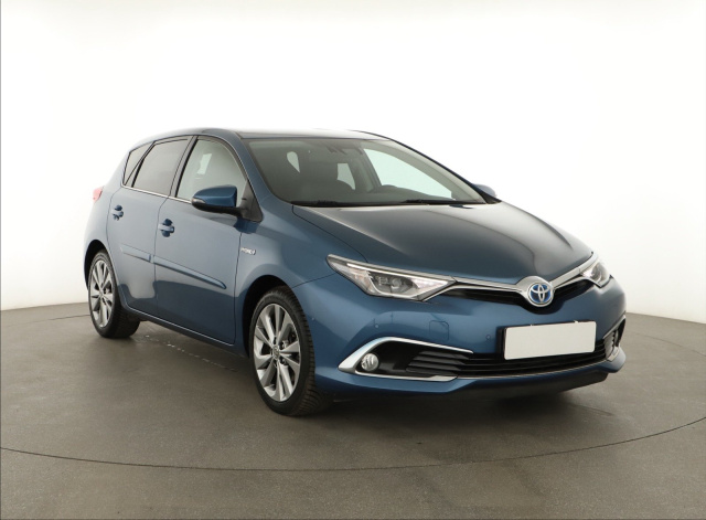 Toyota Auris 2016