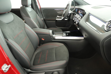 Mercedes - Benz GLA - 2025