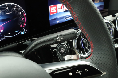 Mercedes - Benz GLA - 2025