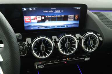 Mercedes - Benz GLA - 2025