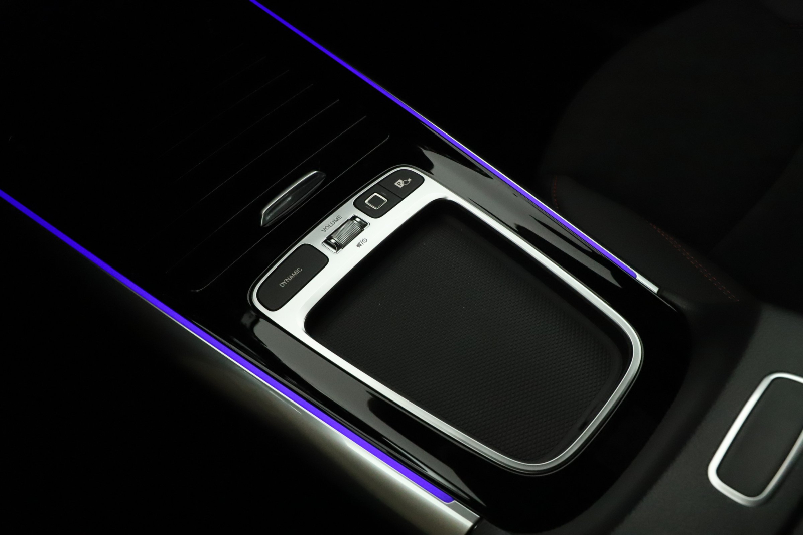 Mercedes - Benz GLA - 2025