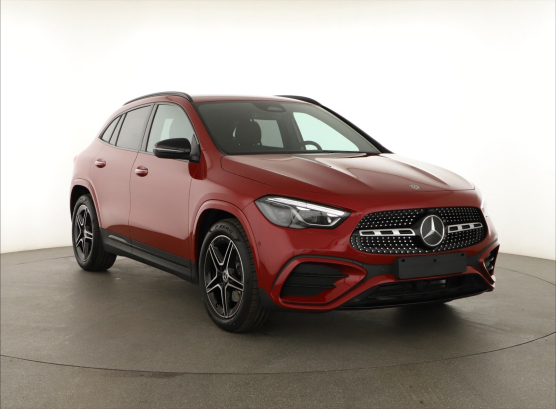 Mercedes - Benz GLA