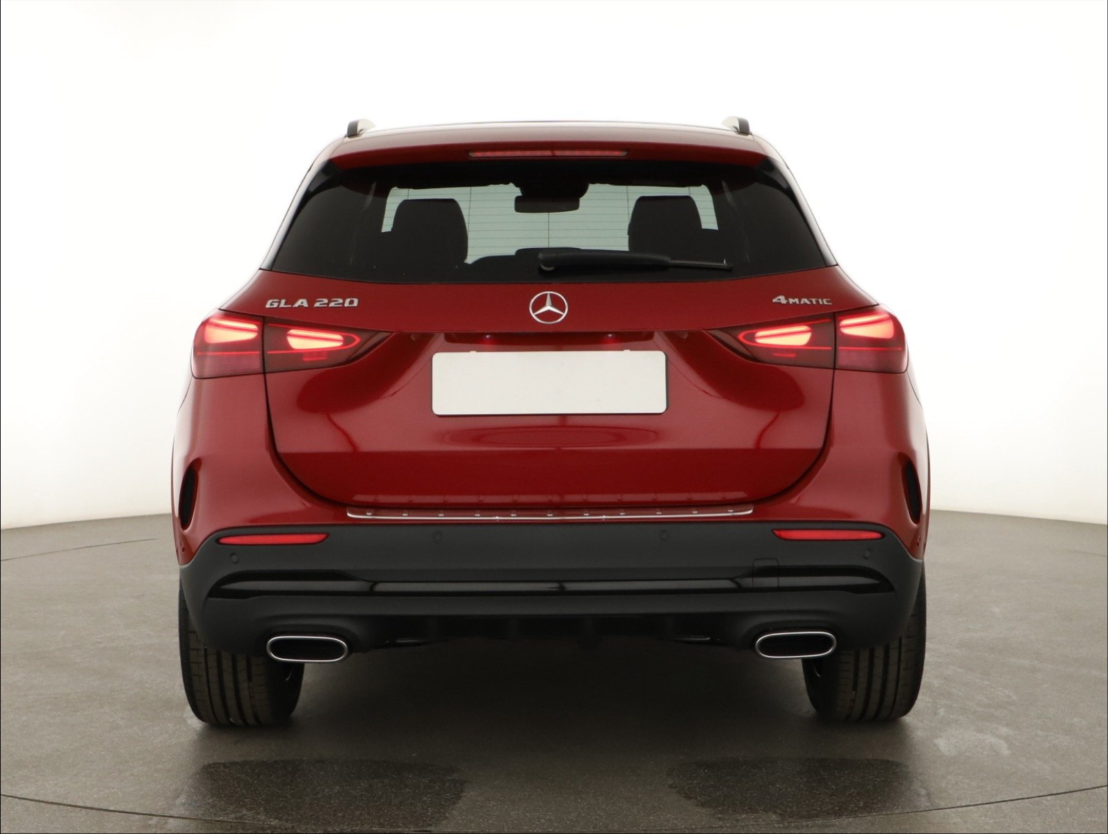 Mercedes - Benz GLA - 2025