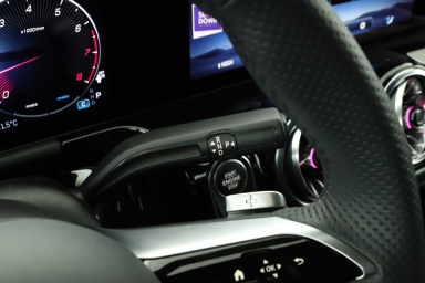 Mercedes - Benz GLA - 2025