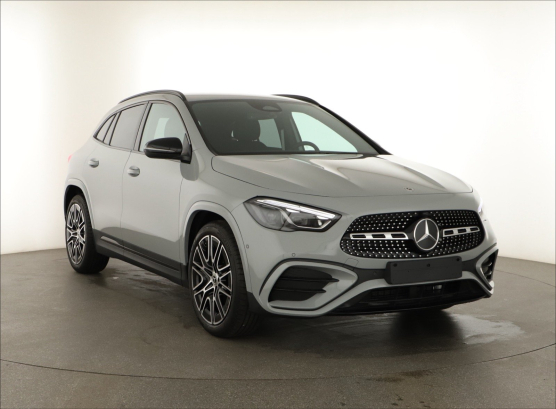 Mercedes - Benz GLA