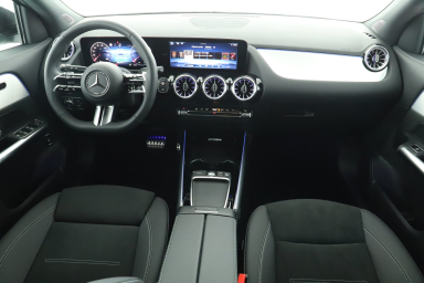 Mercedes - Benz GLA - 2025