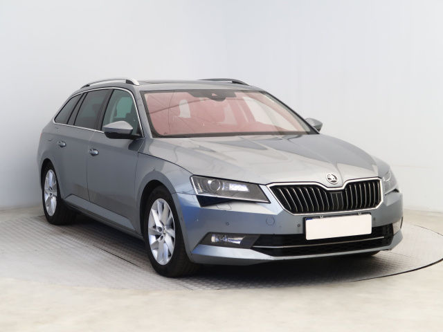 Škoda Superb 2016