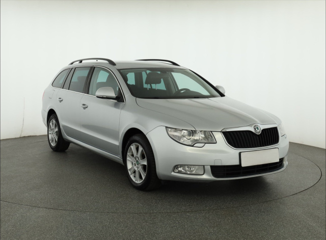 Škoda Superb 2013