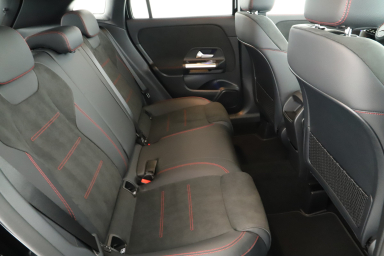 Mercedes - Benz GLA - 2025