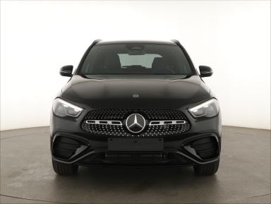 Mercedes - Benz GLA - 2025