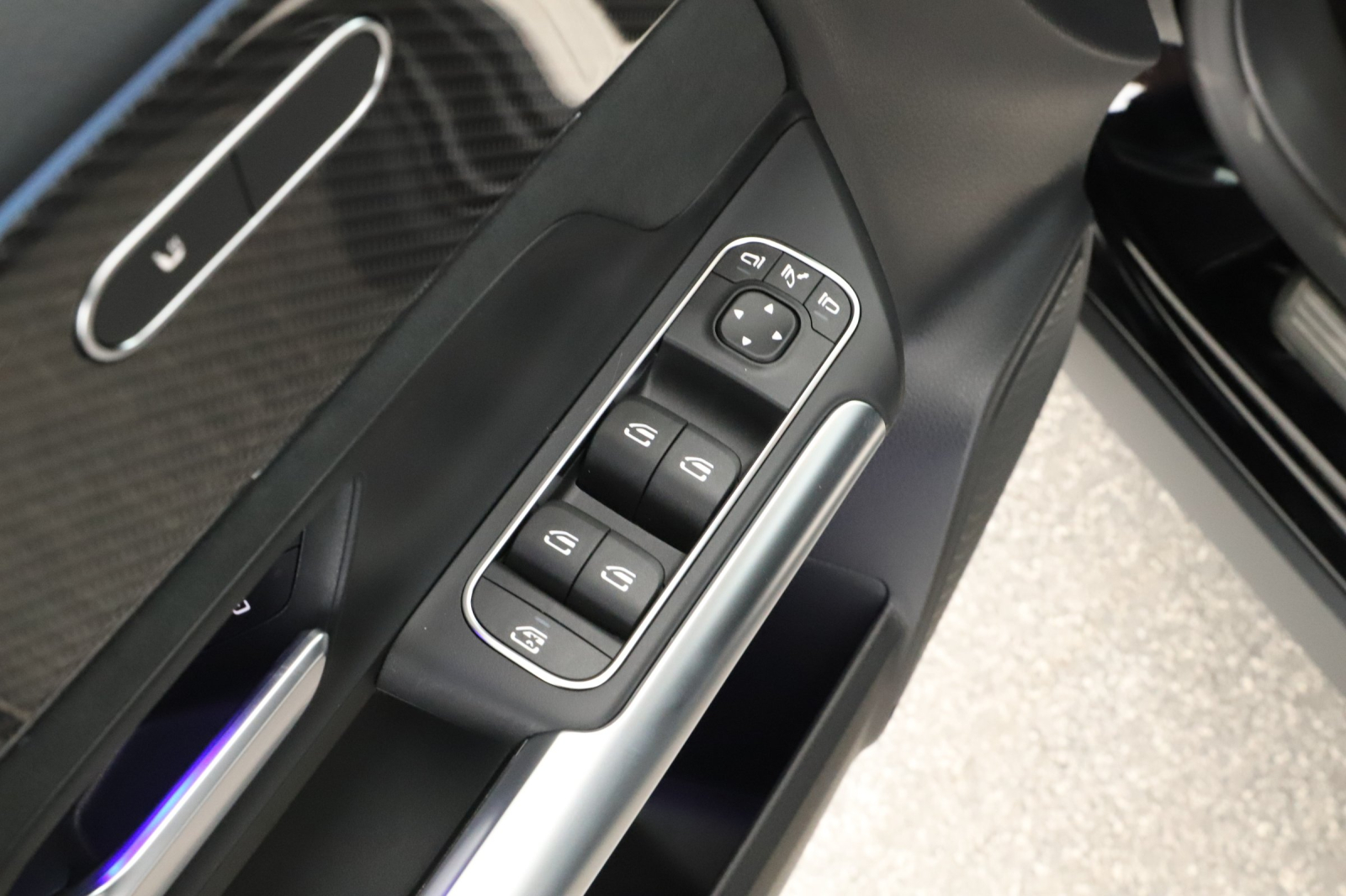 Mercedes - Benz GLA - 2025