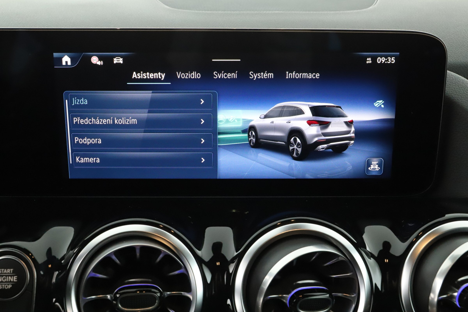 Mercedes - Benz GLA - 2025