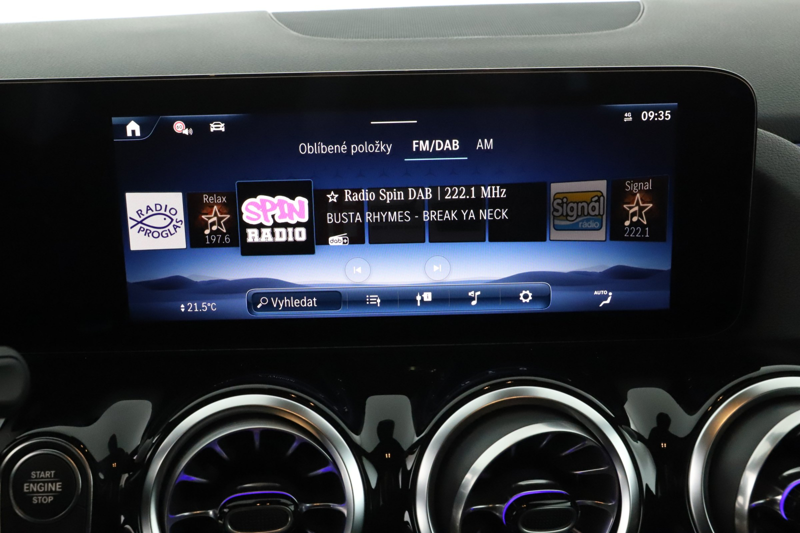 Mercedes - Benz GLA - 2025