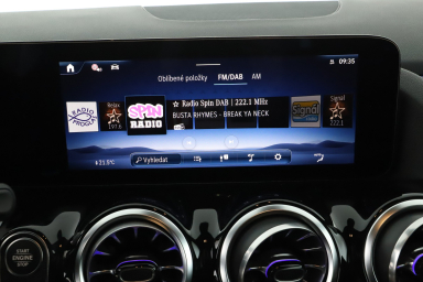 Mercedes - Benz GLA - 2025