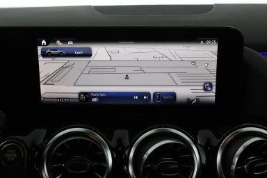 Mercedes - Benz GLA - 2025