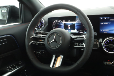 Mercedes - Benz GLA - 2025