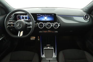 Mercedes - Benz GLA - 2025