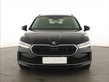 Škoda Superb - 2025
