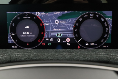 Škoda Superb - 2025
