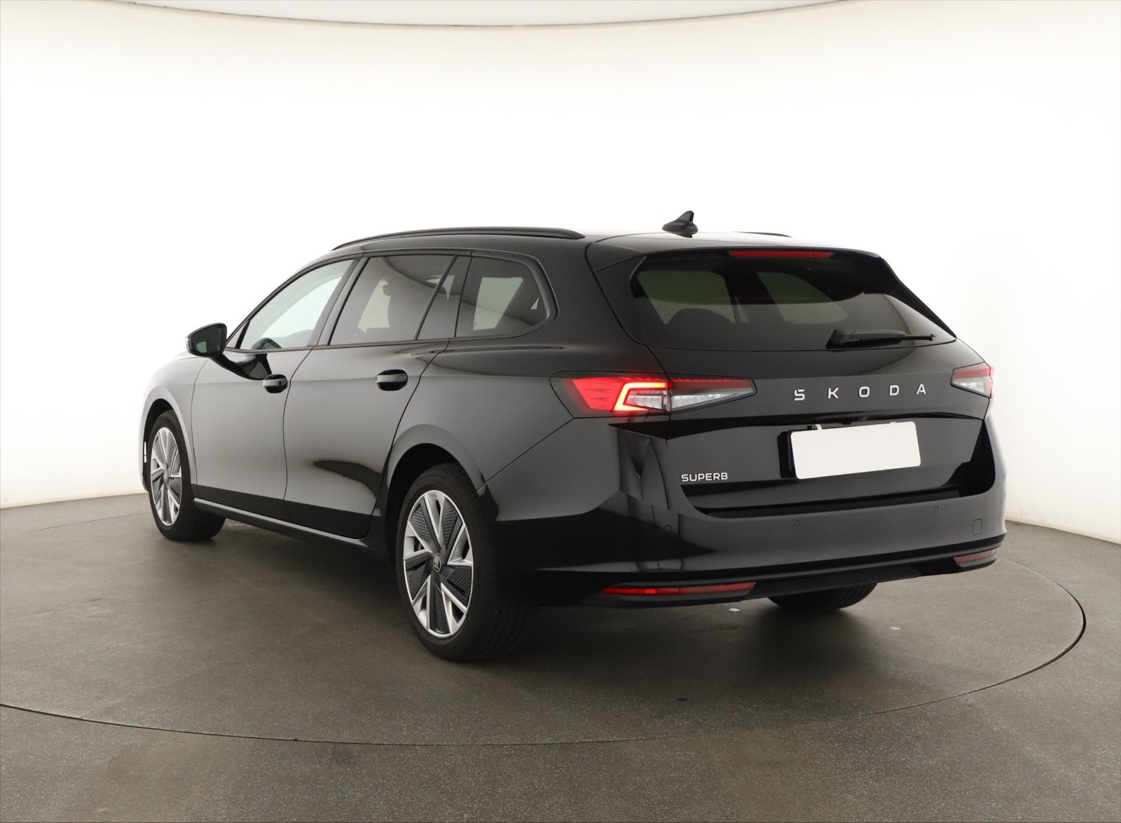 Škoda Superb - 2025