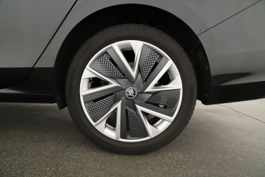 Škoda Superb - 2025