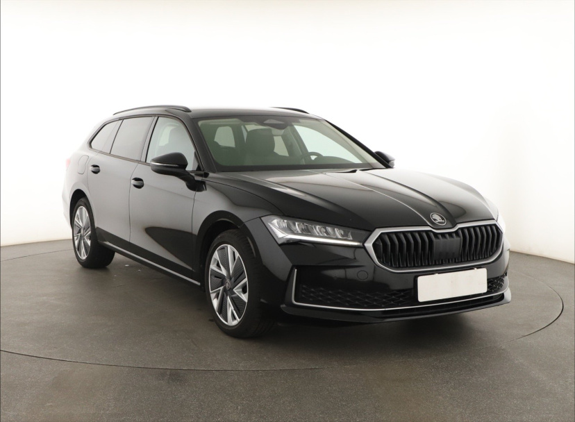 Škoda Superb, 2025