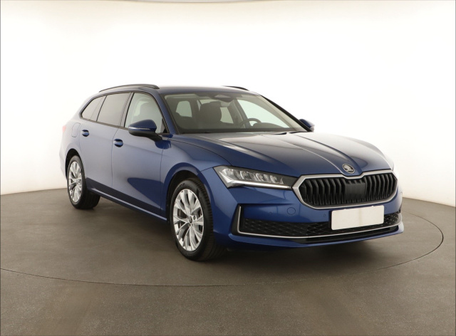 Skoda Superb 2025