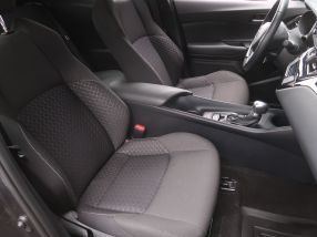 Toyota C-HR - 2023