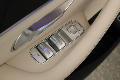 Mercedes-Benz GLE - 2025