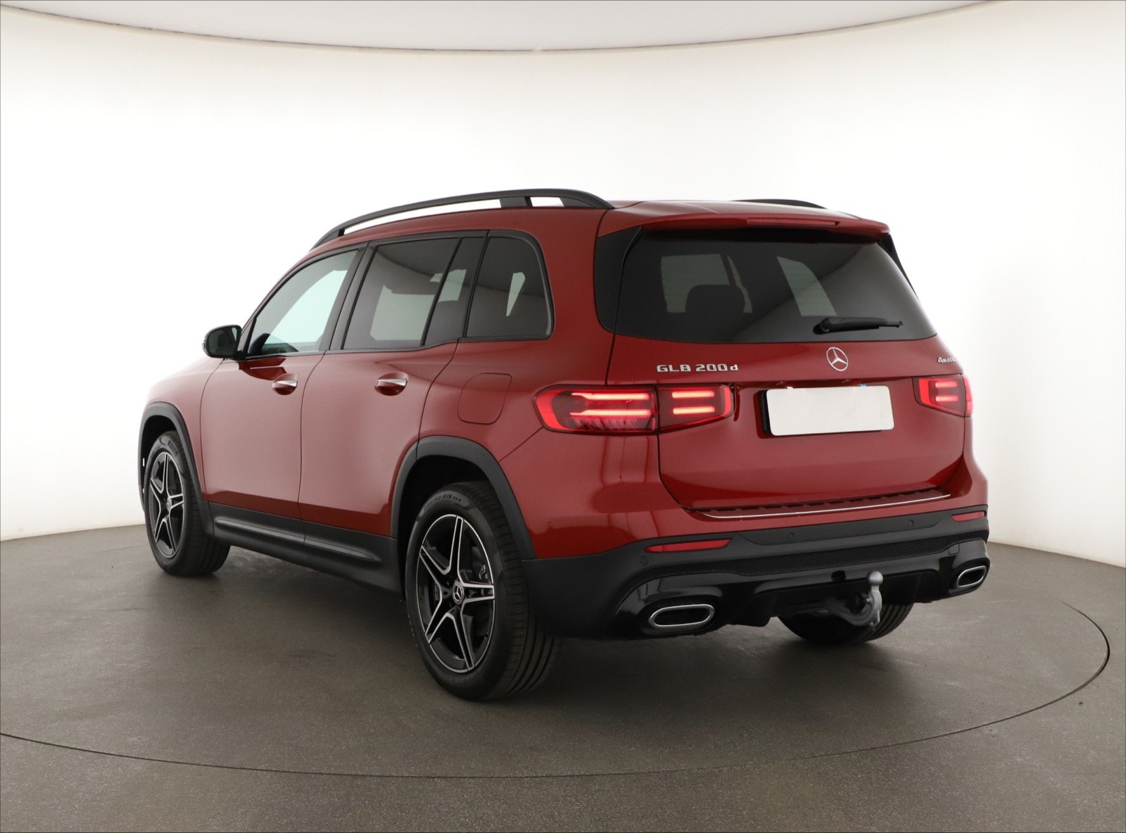 Mercedes-Benz GLB - 2025