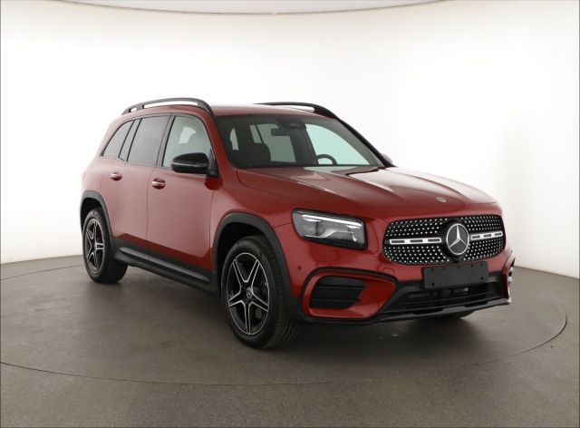 Mercedes-Benz GLB 2025