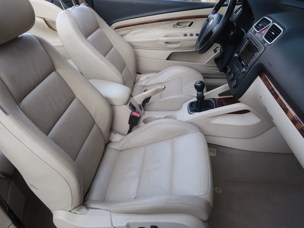 Volkswagen Eos