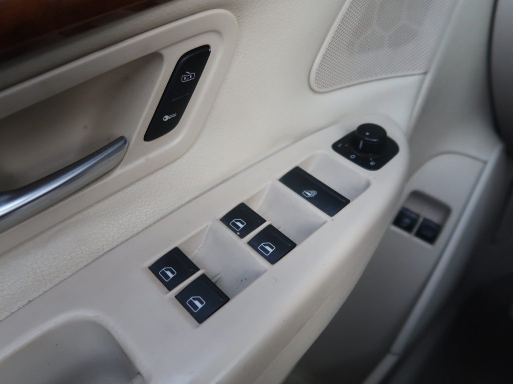Volkswagen Eos