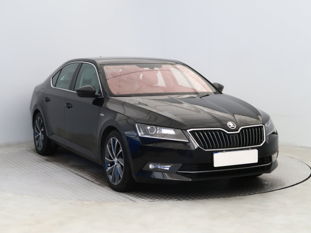 Škoda Superb 2016