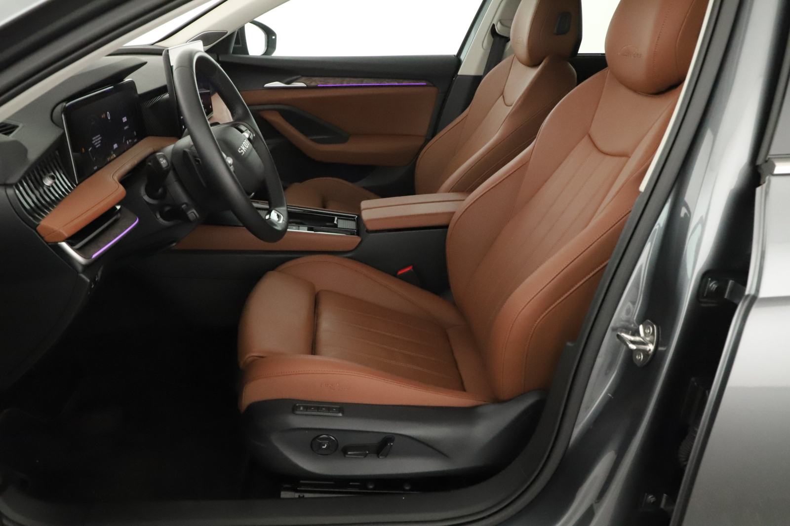 Škoda Superb - 2025