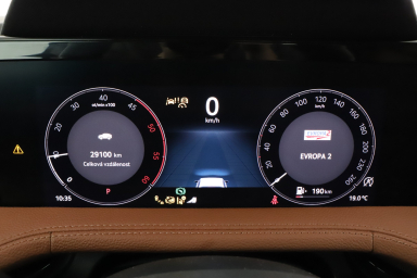 Škoda Superb - 2025