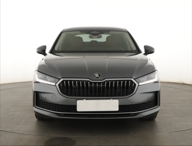 Škoda Superb - 2025