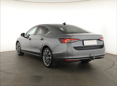 Škoda Superb - 2025