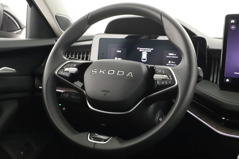 Škoda Superb, 2025