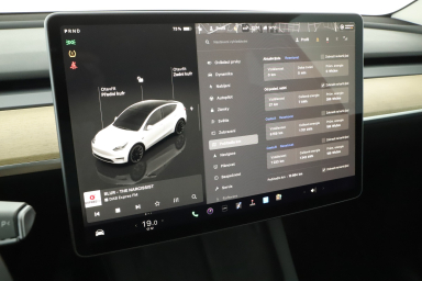Tesla Model Y - 2022