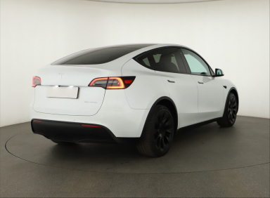 Tesla Model Y - 2022