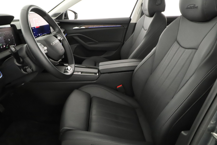 Škoda Superb, 2025