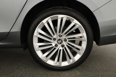 Škoda Superb - 2025