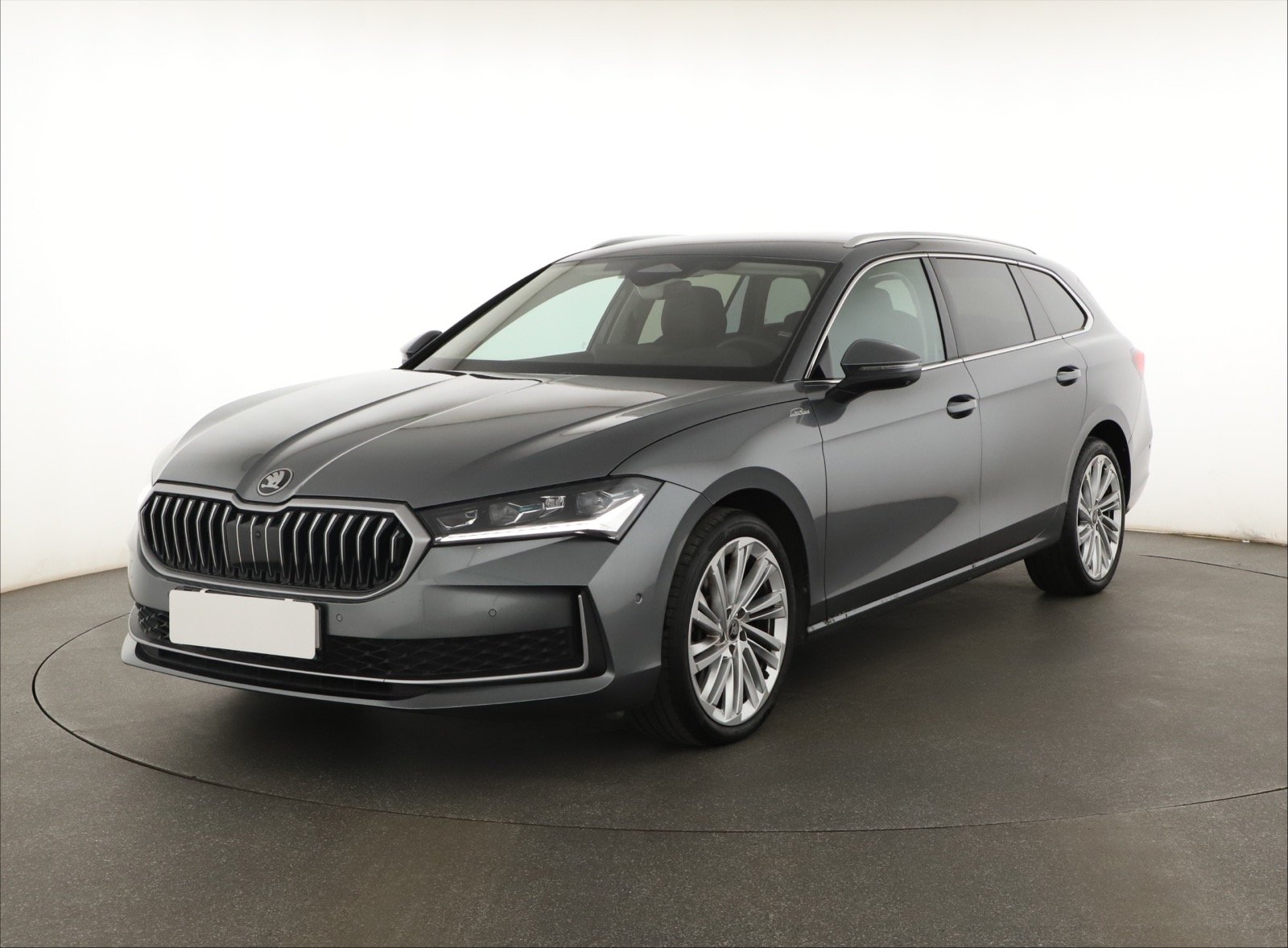 Škoda Superb - 2025