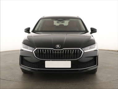 Škoda Superb - 2025
