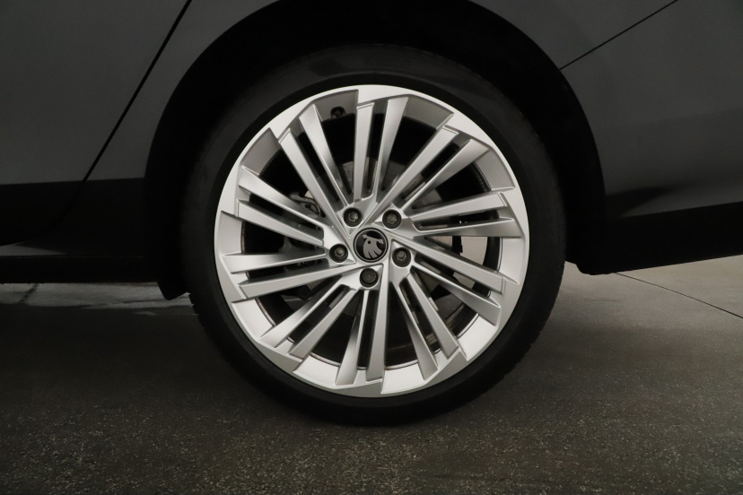 Škoda Superb, 2025