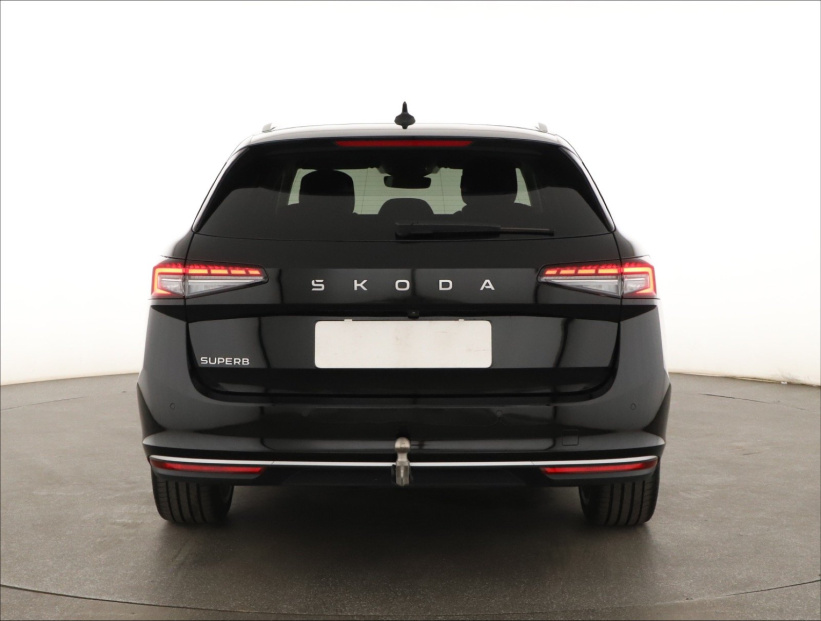 Škoda Superb, 2025