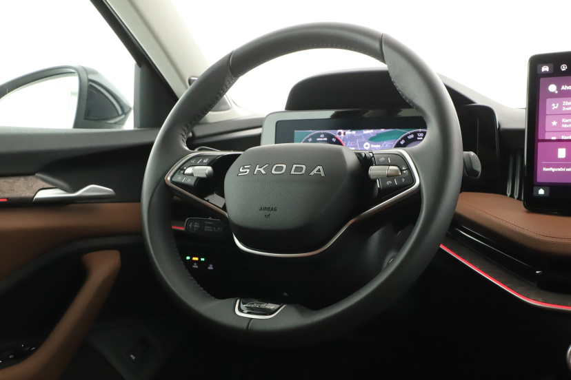 Škoda Superb, 2025